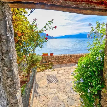 Acqua Vista * Rezzonico